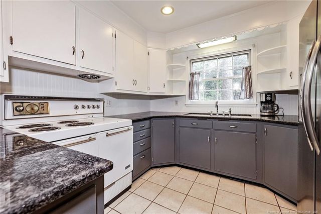 703 Glenwood Drive, Fayetteville, NC 28305