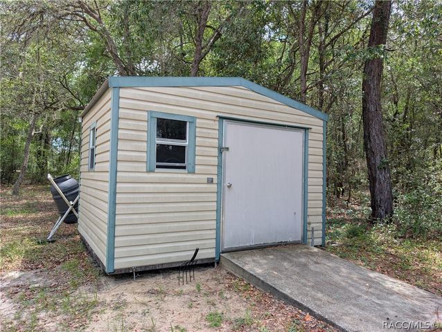 1030 E Wacker Street, Hernando, FL 34442
