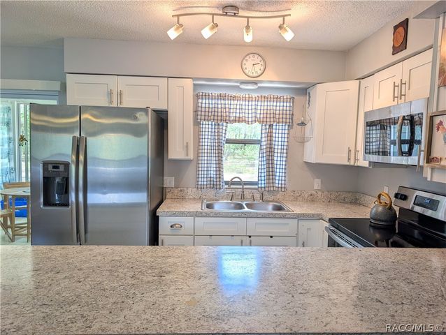 1030 E Wacker Street, Hernando, FL 34442