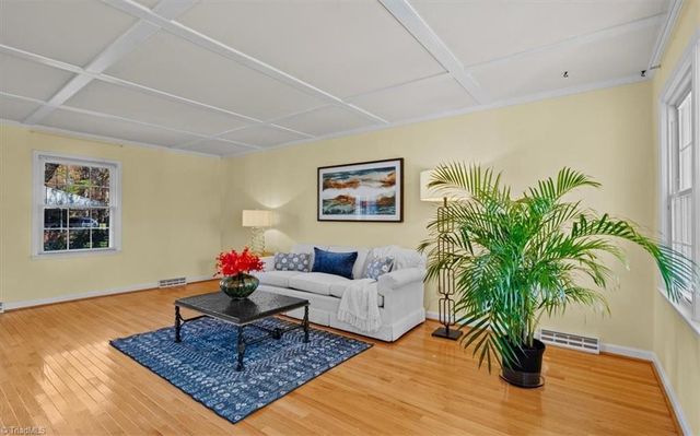 104 Bellwood Court, Jamestown, NC 27282