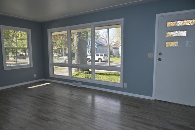 1181 Allen Avenue, Muskegon, MI 49442