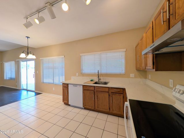 1761 E DETROIT Street, Chandler, AZ 85225