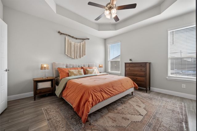 2252 Knightsgate Road, Argyle, TX 76226