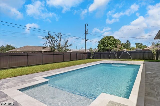 303 Nicholas PKWY E, Cape Coral, FL 33990