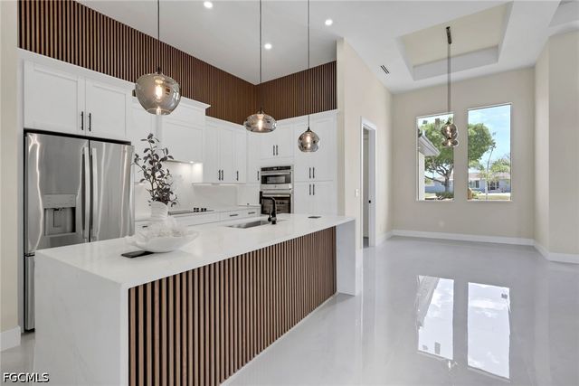303 Nicholas PKWY E, Cape Coral, FL 33990