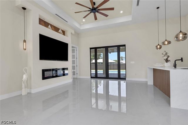 303 Nicholas PKWY E, Cape Coral, FL 33990