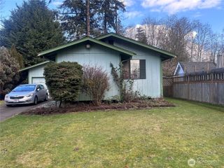 9025 E E, Tacoma, WA 98445