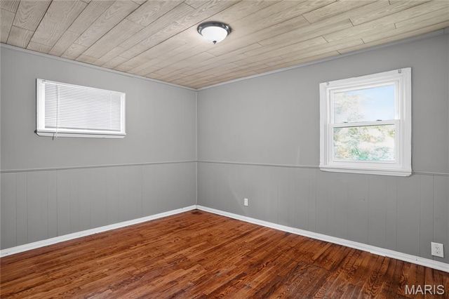 9713 Medford Drive, St Louis, MO 63136