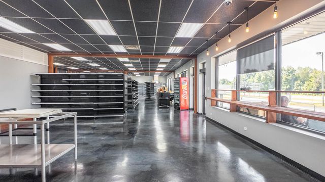 746 Highway 63 South, Mammoth Spring, AR 72554