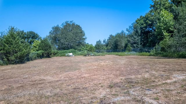 746 Highway 63 South, Mammoth Spring, AR 72554