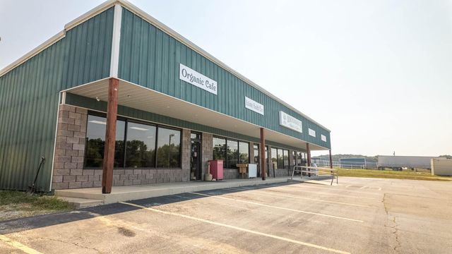 746 Highway 63 South, Mammoth Spring, AR 72554