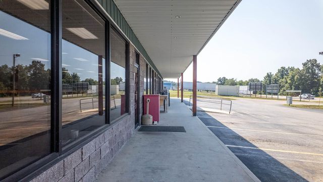 746 Highway 63 South, Mammoth Spring, AR 72554