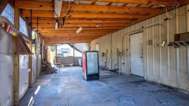 746 Highway 63 South, Mammoth Spring, AR 72554