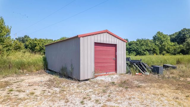 746 Highway 63 South, Mammoth Spring, AR 72554