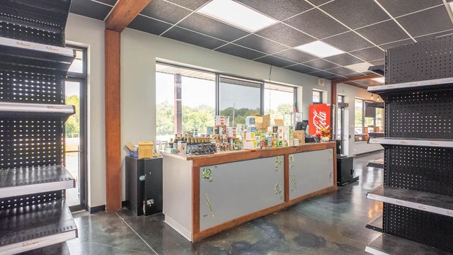 746 Highway 63 South, Mammoth Spring, AR 72554