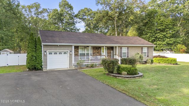 4 Hidden Hollow Court, Jackson, NJ 08527