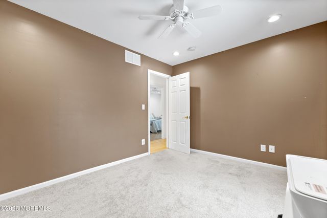 4 Hidden Hollow Court, Jackson, NJ 08527