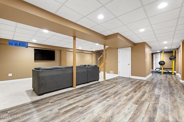 4 Hidden Hollow Court, Jackson, NJ 08527