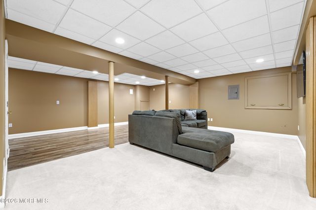 4 Hidden Hollow Court, Jackson, NJ 08527