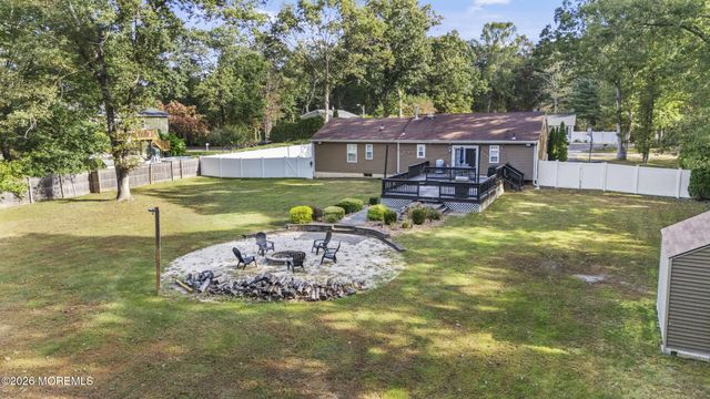 4 Hidden Hollow Court, Jackson, NJ 08527