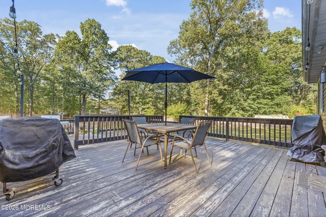 4 Hidden Hollow Court, Jackson, NJ 08527