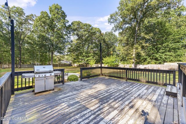 4 Hidden Hollow Court, Jackson, NJ 08527