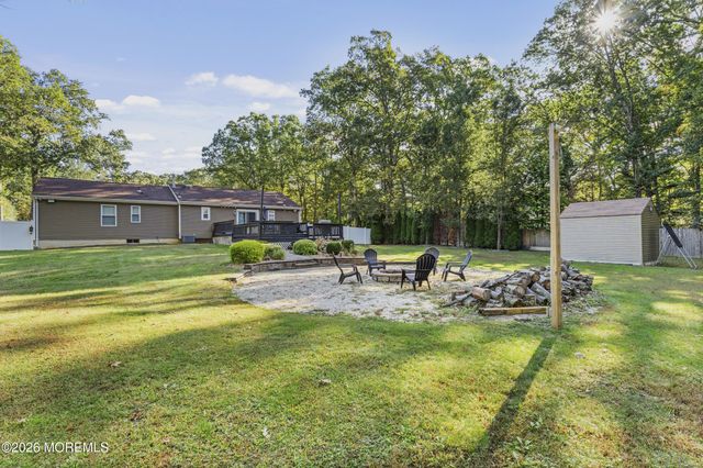 4 Hidden Hollow Court, Jackson, NJ 08527