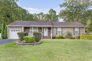 4 Hidden Hollow Court, Jackson, NJ 08527