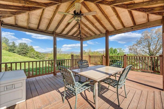 4641 Heather Dr SW Apt 313, Roanoke, VA 24018