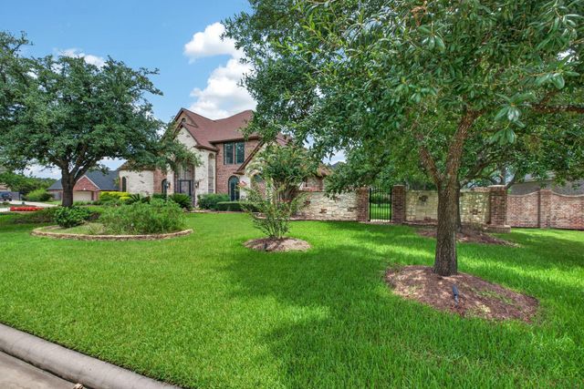 13910 Springmint Drive, Cypress, TX 77429