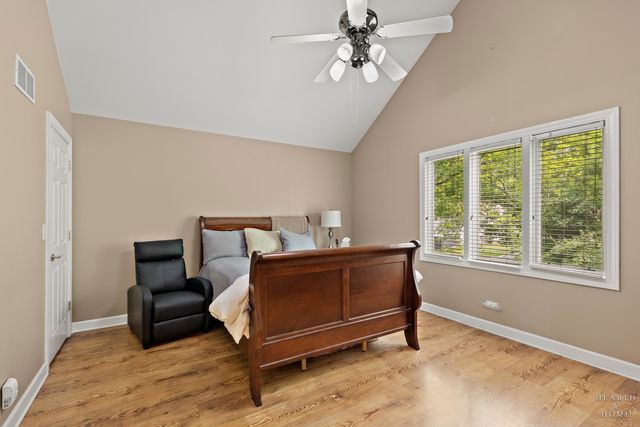 10405 Kenilworth Avenue, Algonquin, IL 60102