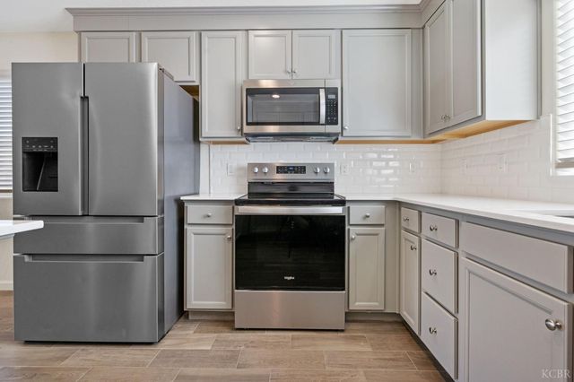 1772 S Red Rock Drive, Hanford, CA 93230