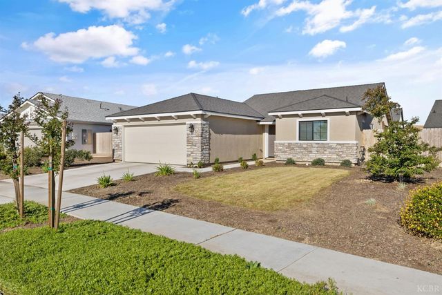 1772 S Red Rock Drive, Hanford, CA 93230