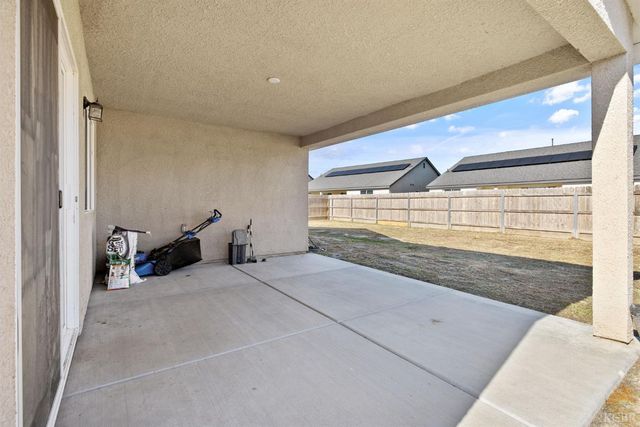 1772 S Red Rock Drive, Hanford, CA 93230