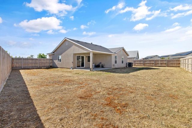 1772 S Red Rock Drive, Hanford, CA 93230