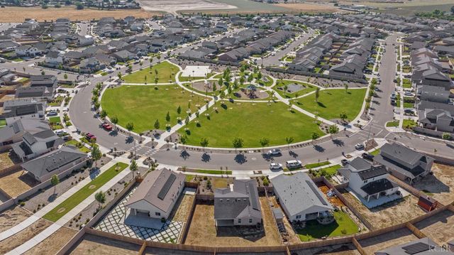 1772 S Red Rock Drive, Hanford, CA 93230