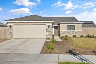 1772 S Red Rock Drive, Hanford, CA 93230