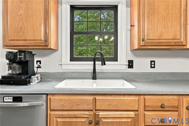133 Ford Rd, Bumpass, VA 23024