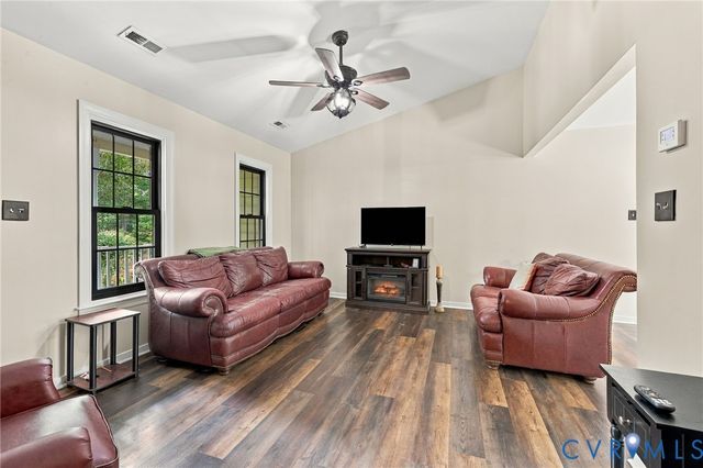 133 Ford Rd, Bumpass, VA 23024