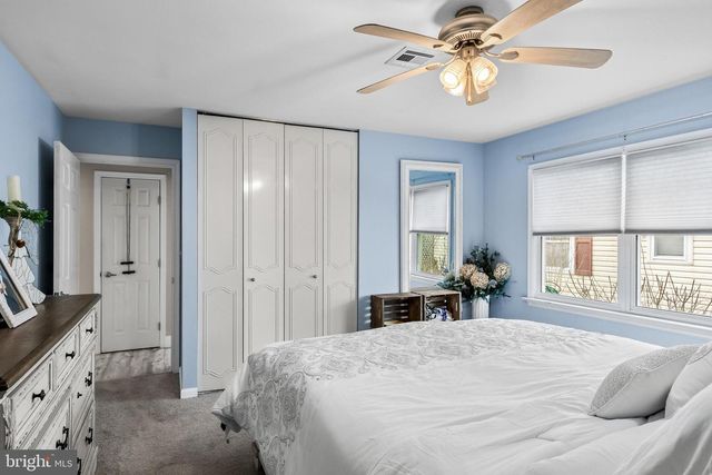 3 SHEFFIELD PL, Southampton, NJ 08088