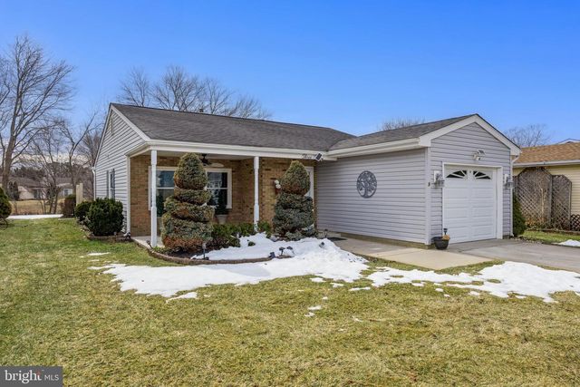 3 SHEFFIELD PL, Southampton, NJ 08088