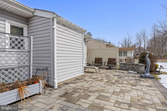 3 SHEFFIELD PL, Southampton, NJ 08088