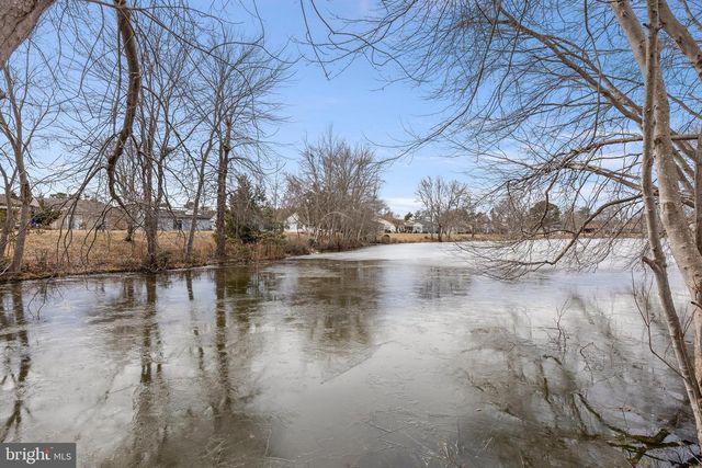 3 SHEFFIELD PL, Southampton, NJ 08088