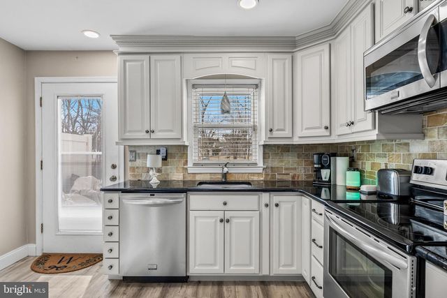 3 SHEFFIELD PL, Southampton, NJ 08088