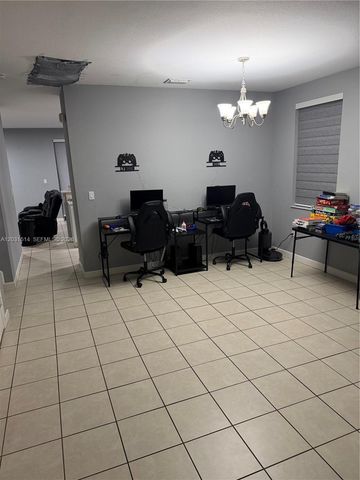 901 NE 42nd Ave, Homestead, FL 33033