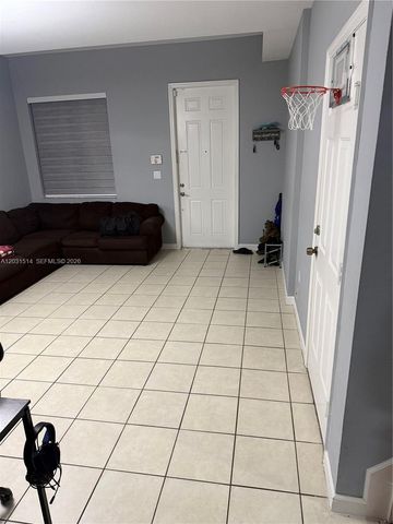 901 NE 42nd Ave, Homestead, FL 33033