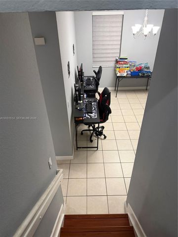 901 NE 42nd Ave, Homestead, FL 33033