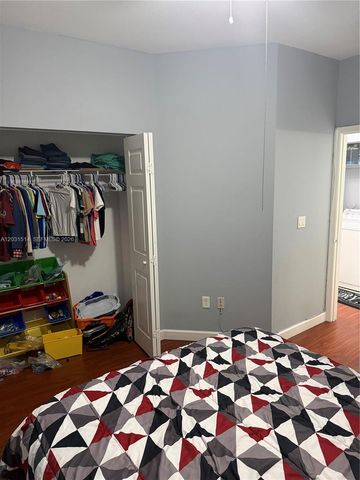 901 NE 42nd Ave, Homestead, FL 33033