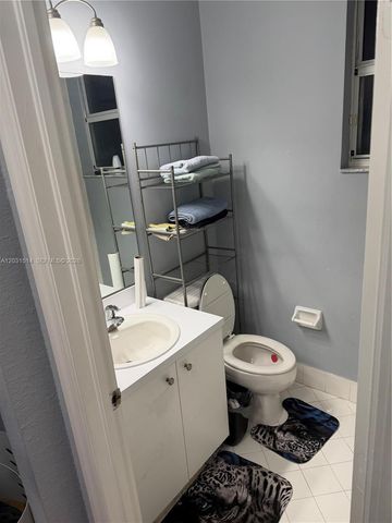 901 NE 42nd Ave, Homestead, FL 33033