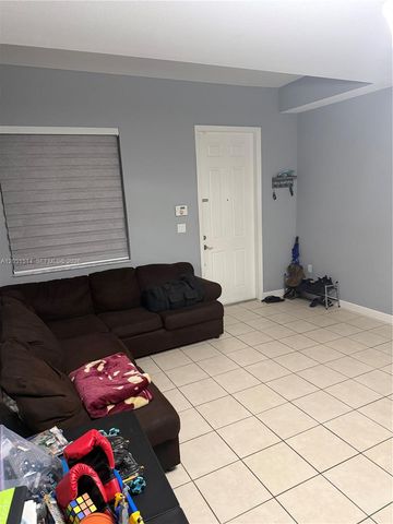 901 NE 42nd Ave, Homestead, FL 33033